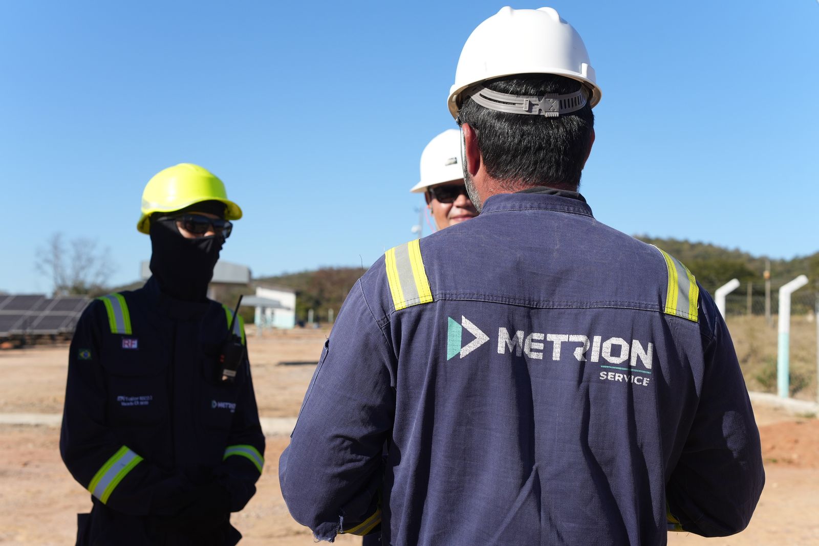 Equipe Metrion em campo, UFV em operação